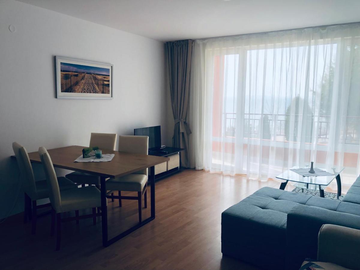 Beautiful Apartment Right By The Sea, Sveti Vlas Exterior photo