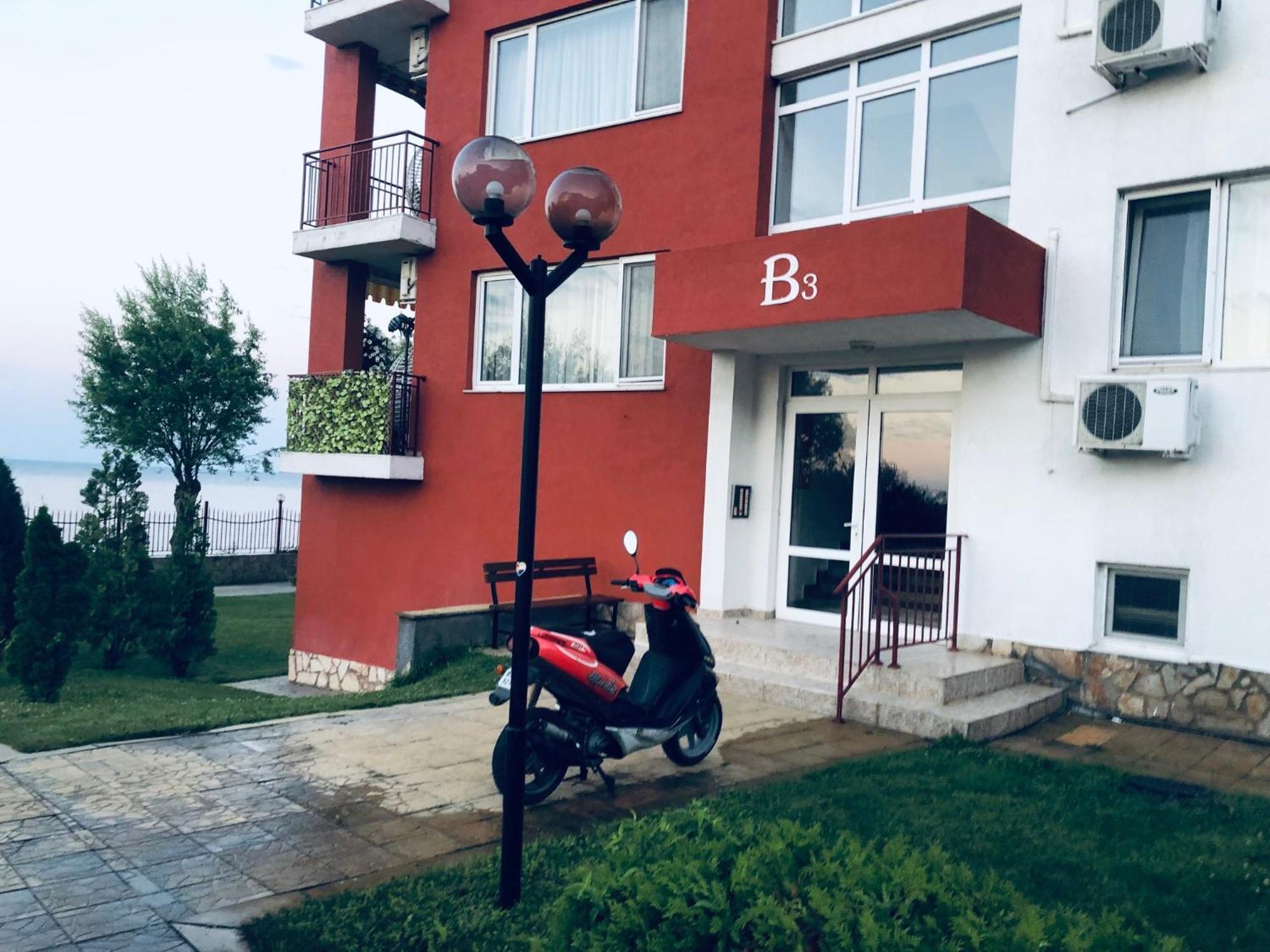 Beautiful Apartment Right By The Sea, Sveti Vlas Exterior photo